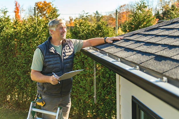 Professional Roofing technician working in Beaver, OH